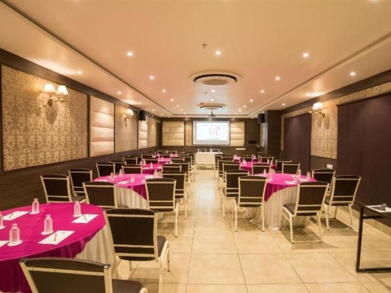 维果须弥酒店 巴夫那加尔 外观 照片